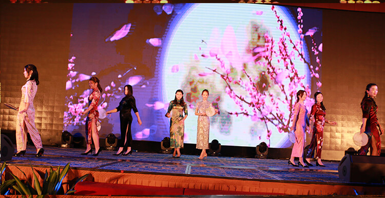 1514997626499469.jpg 祺袍秀.jpg